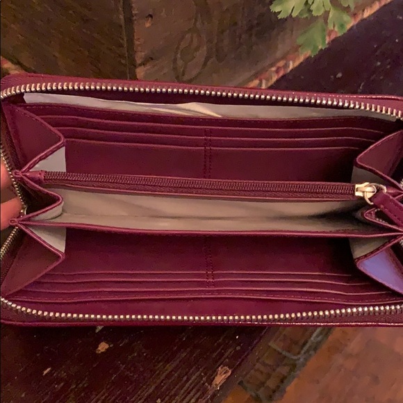 NWT Authentic Coach Wallet - Picture 3 of 4